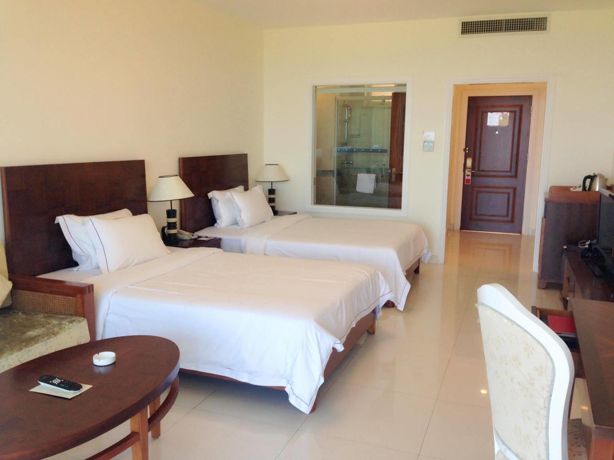 Ramada Hotel & Suites Boao Bo'ao Esterno foto